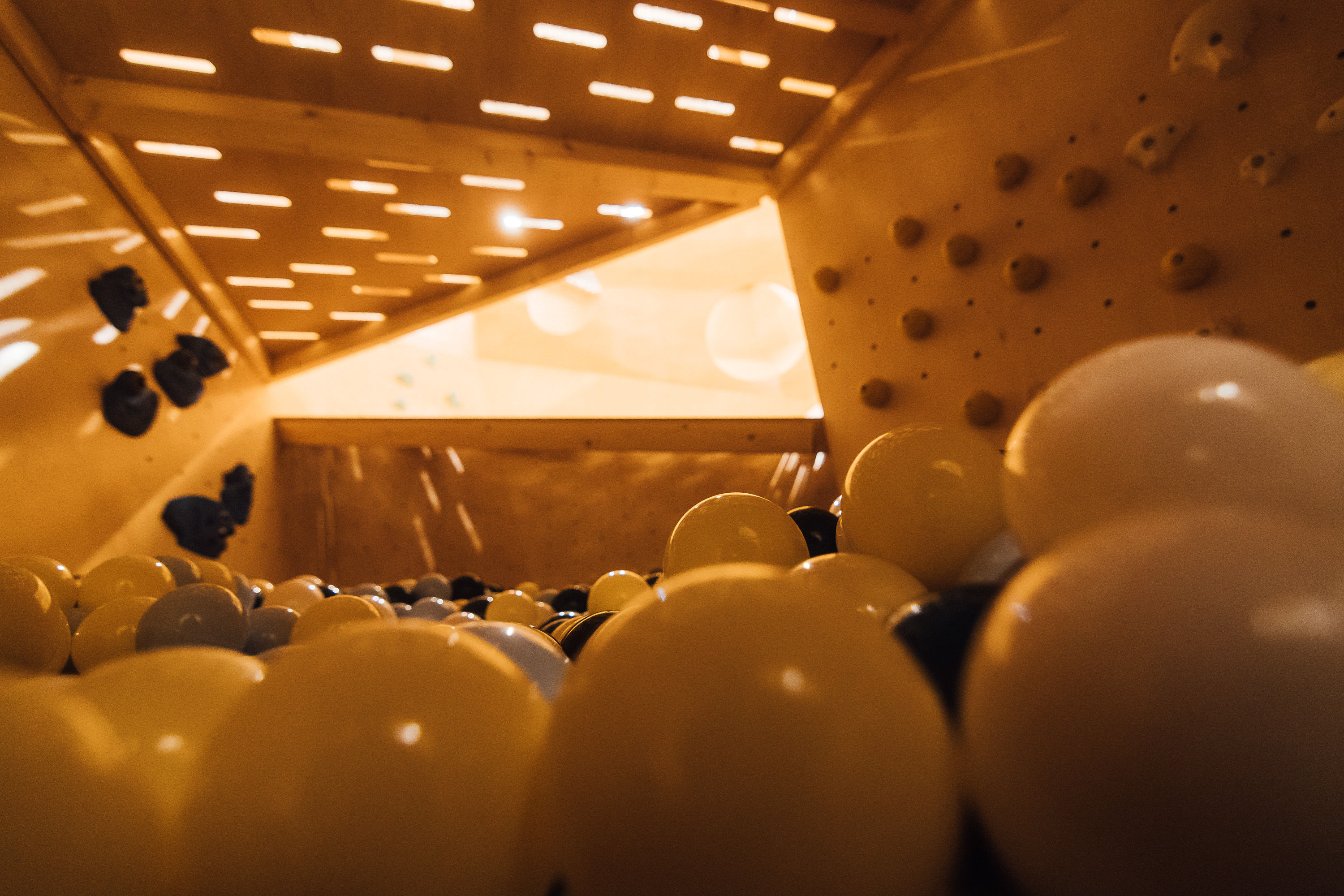 Bild von der Webseite von Element Boulders